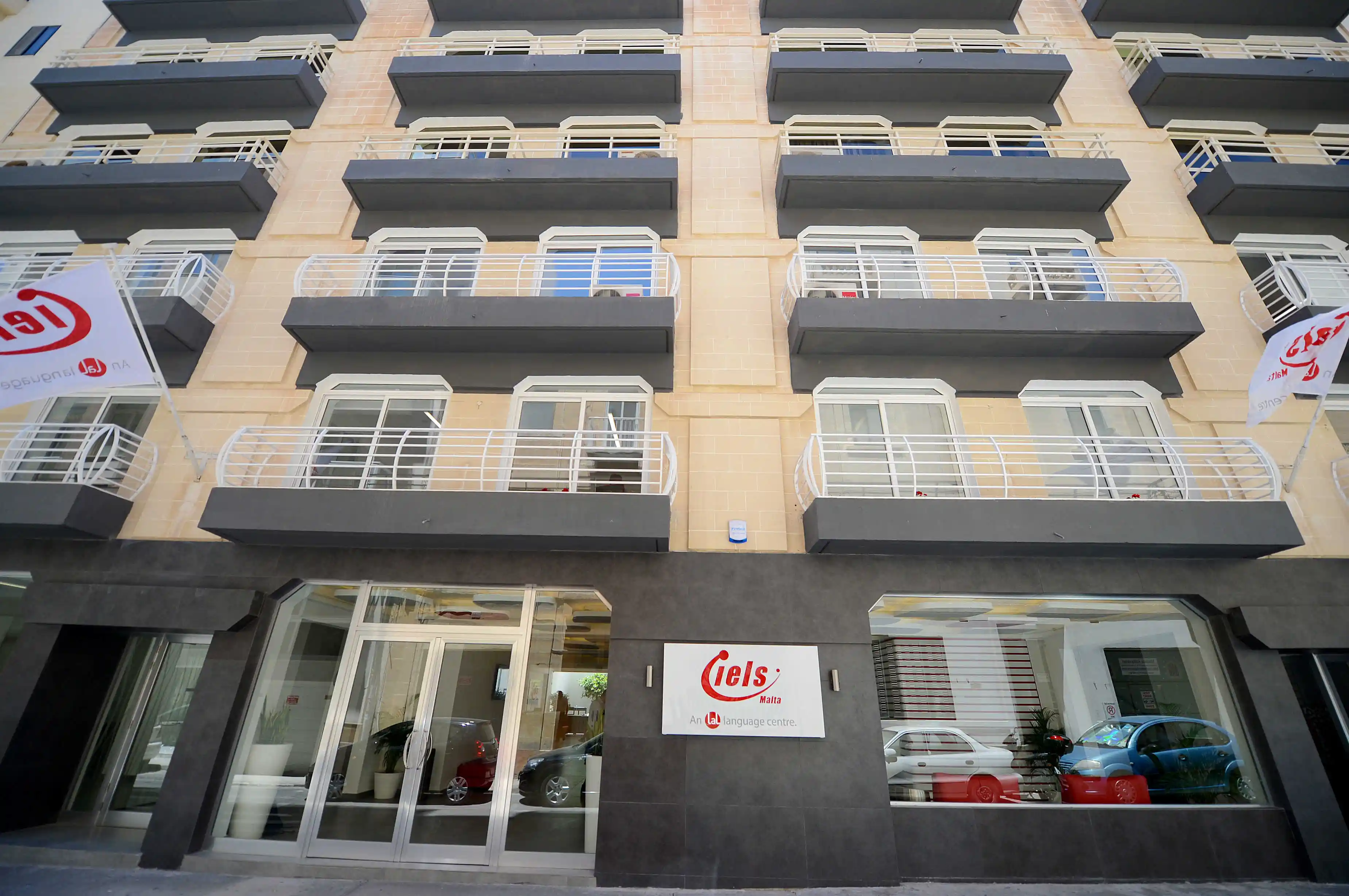 exterior  IELS Malta English School