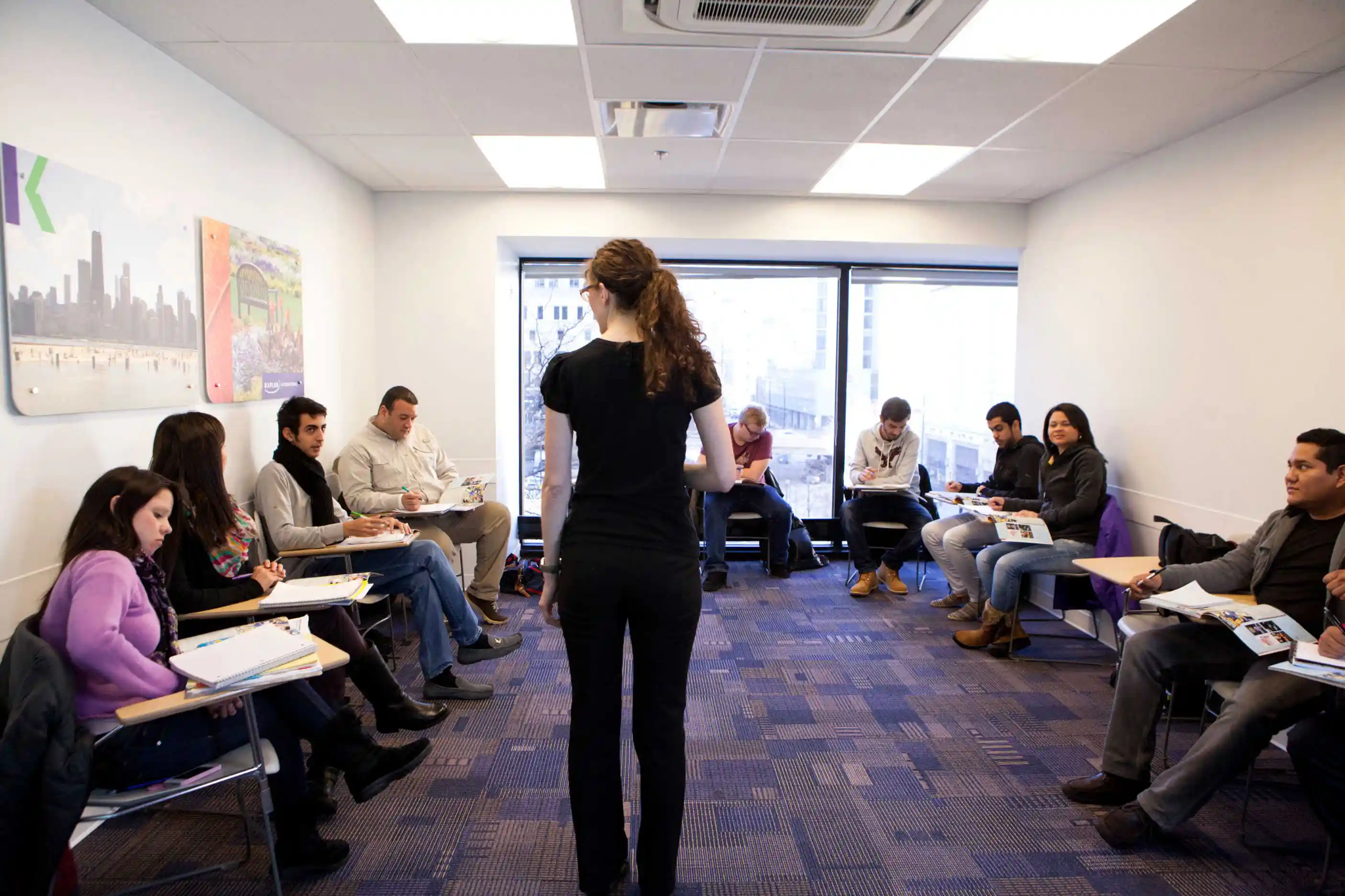  classroom  كابلان الدولية للغات