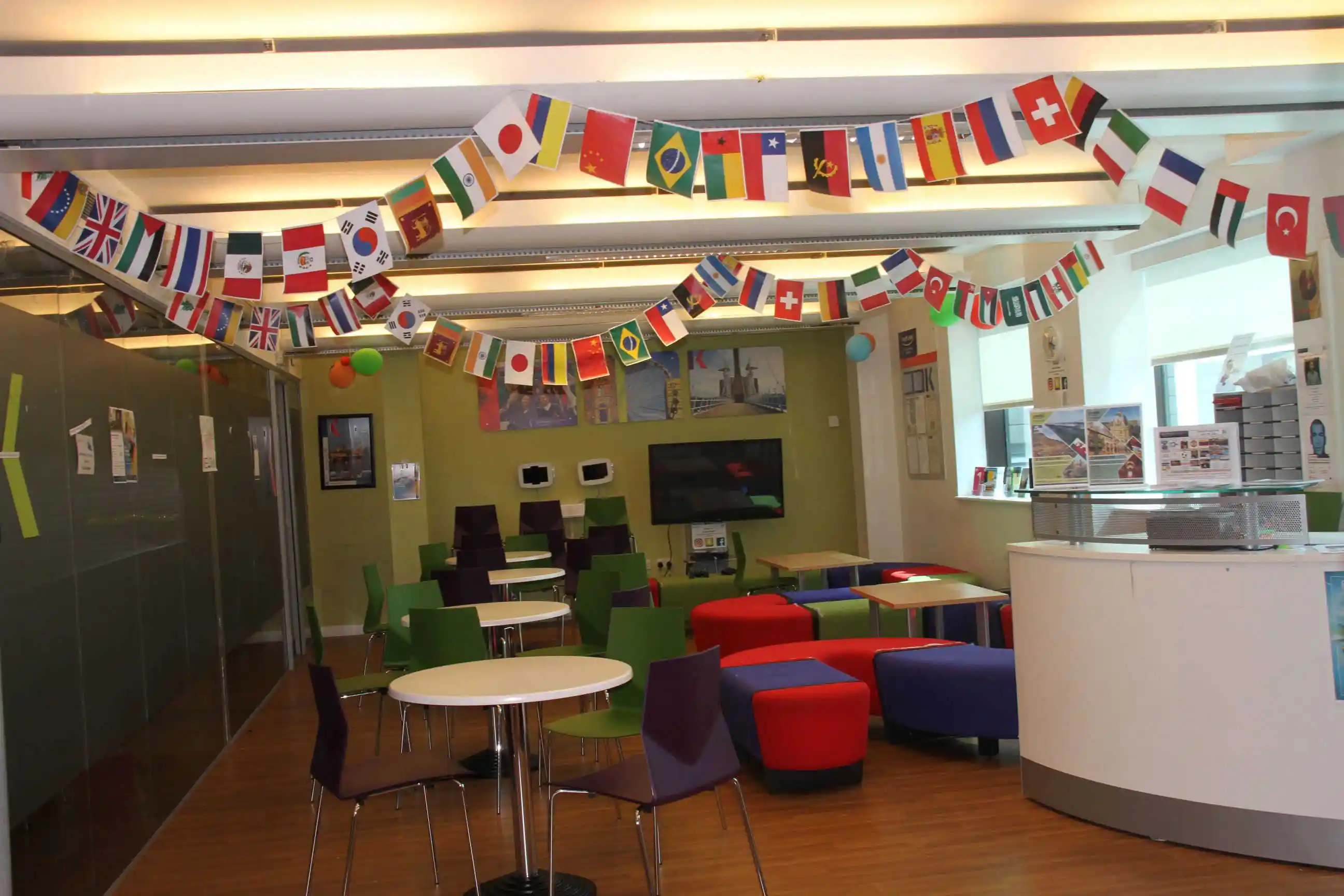 common areas   كابلان الدولية للغات