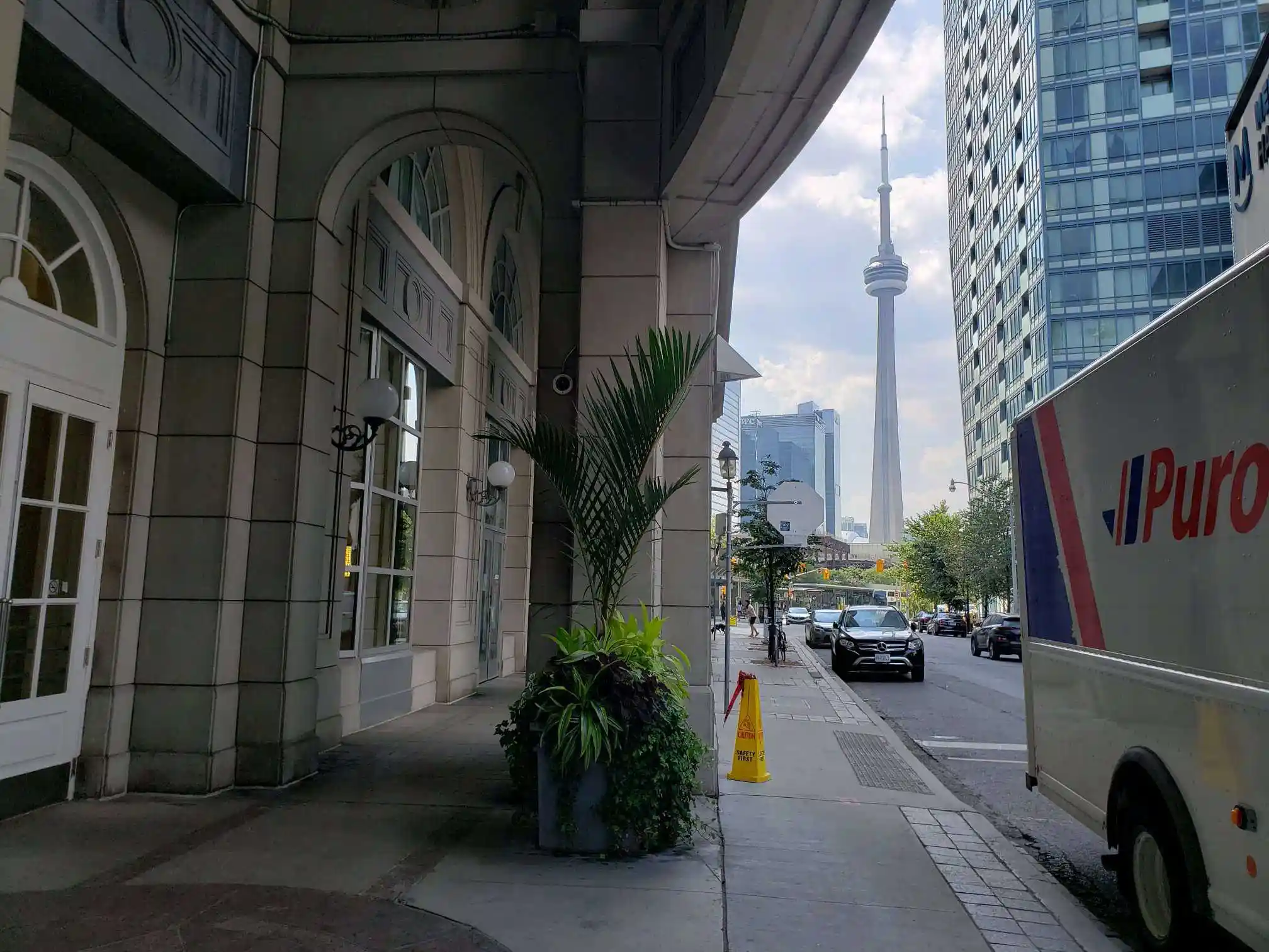  exterior.JPEG Kaplan Dil Okulları