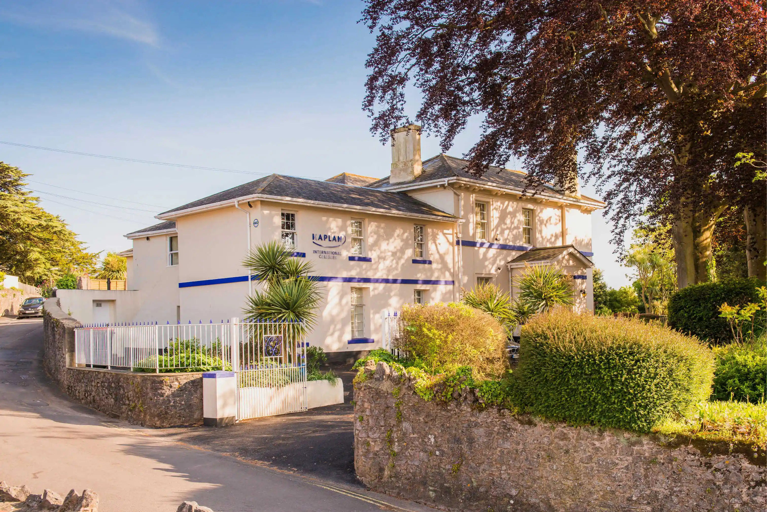 Kaplan Torquay English School