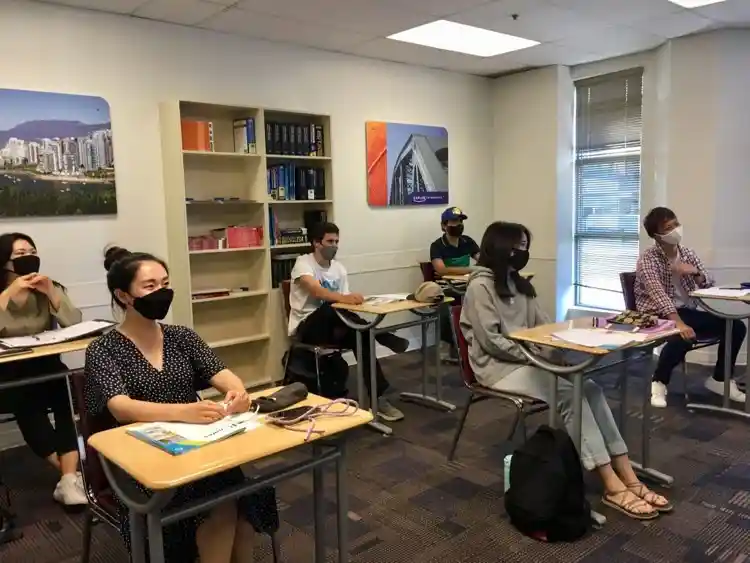  exterior  كابلان الدولية للغات